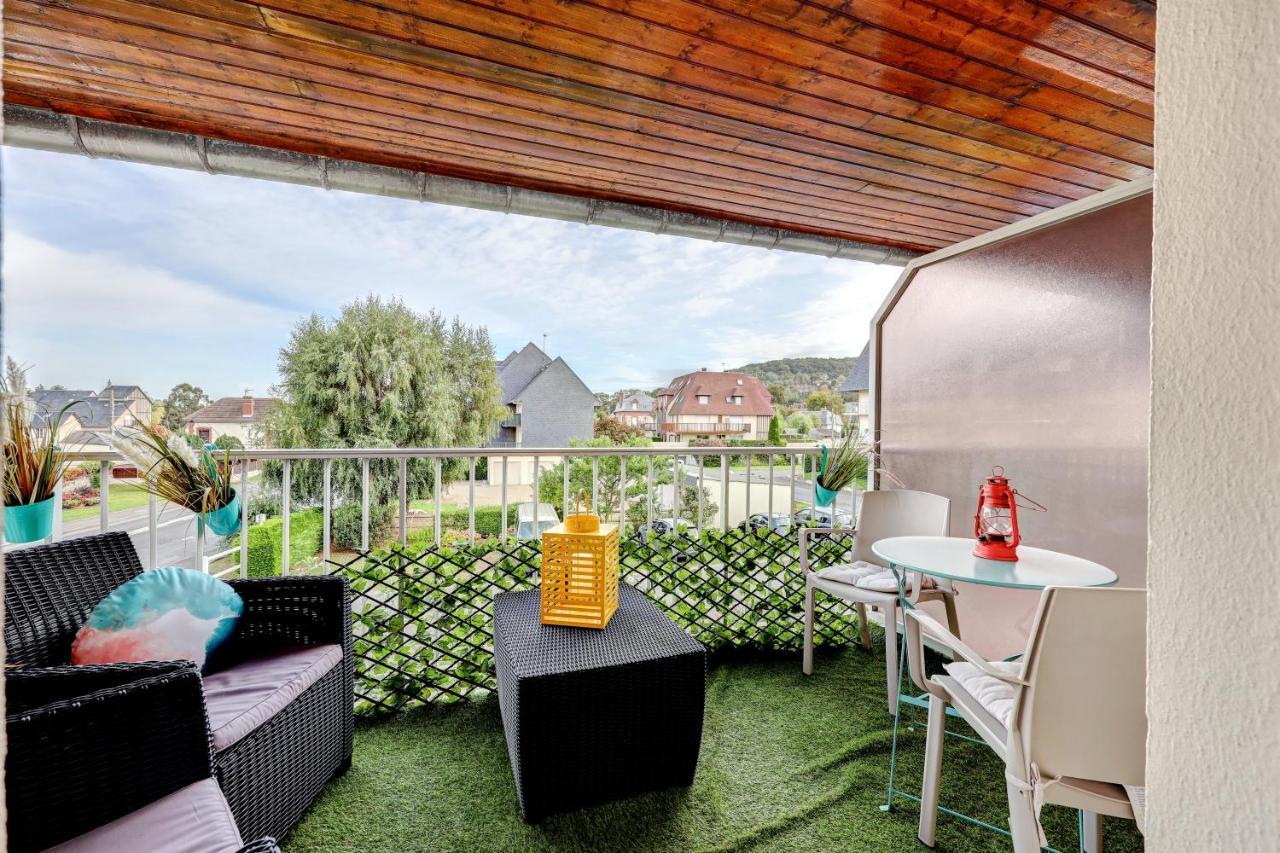 Magnifique Appart Avec Terrasse Equipee Et Wifi Gratuit Appartement Houlgate Buitenkant foto